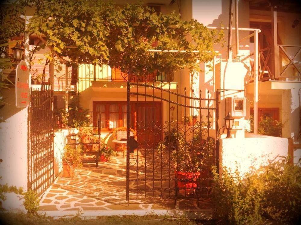 Alexandra'S House Hotel Скиатос Екстериор снимка